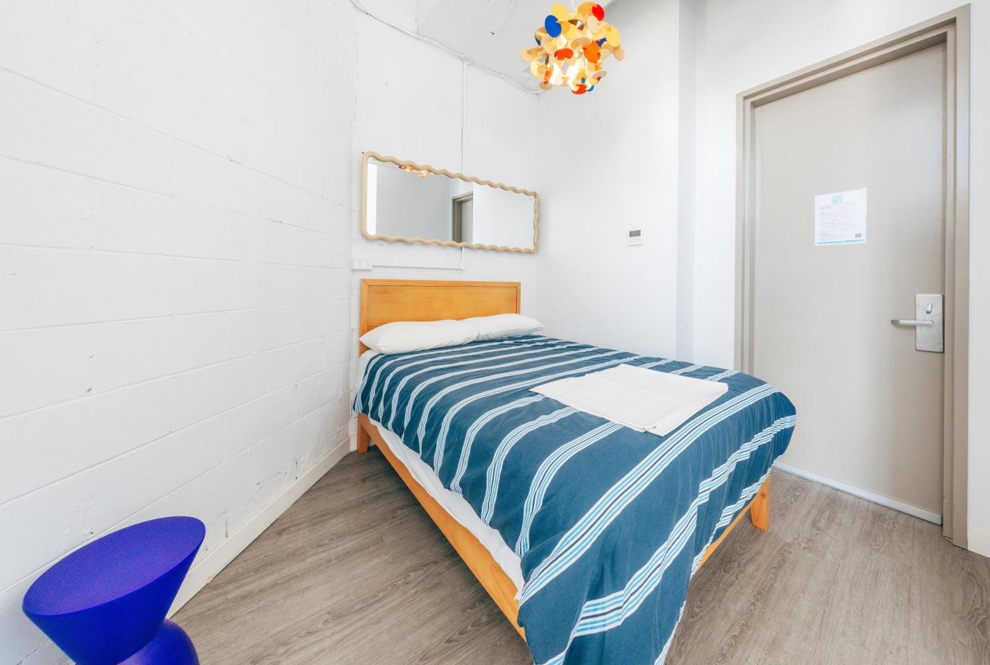 Maze Backpackers - Gold Coast Hostel Exterior photo